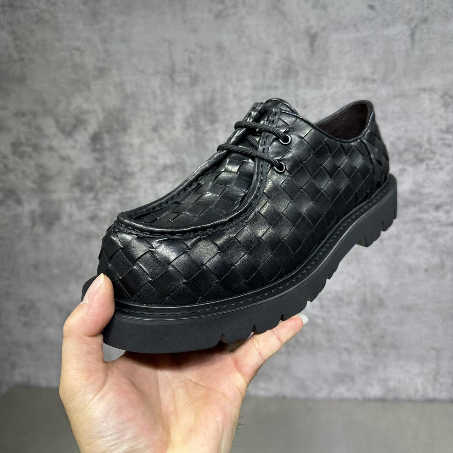 Bottega Veneta® Haddock Lace-Up Shoe - DesignerGu