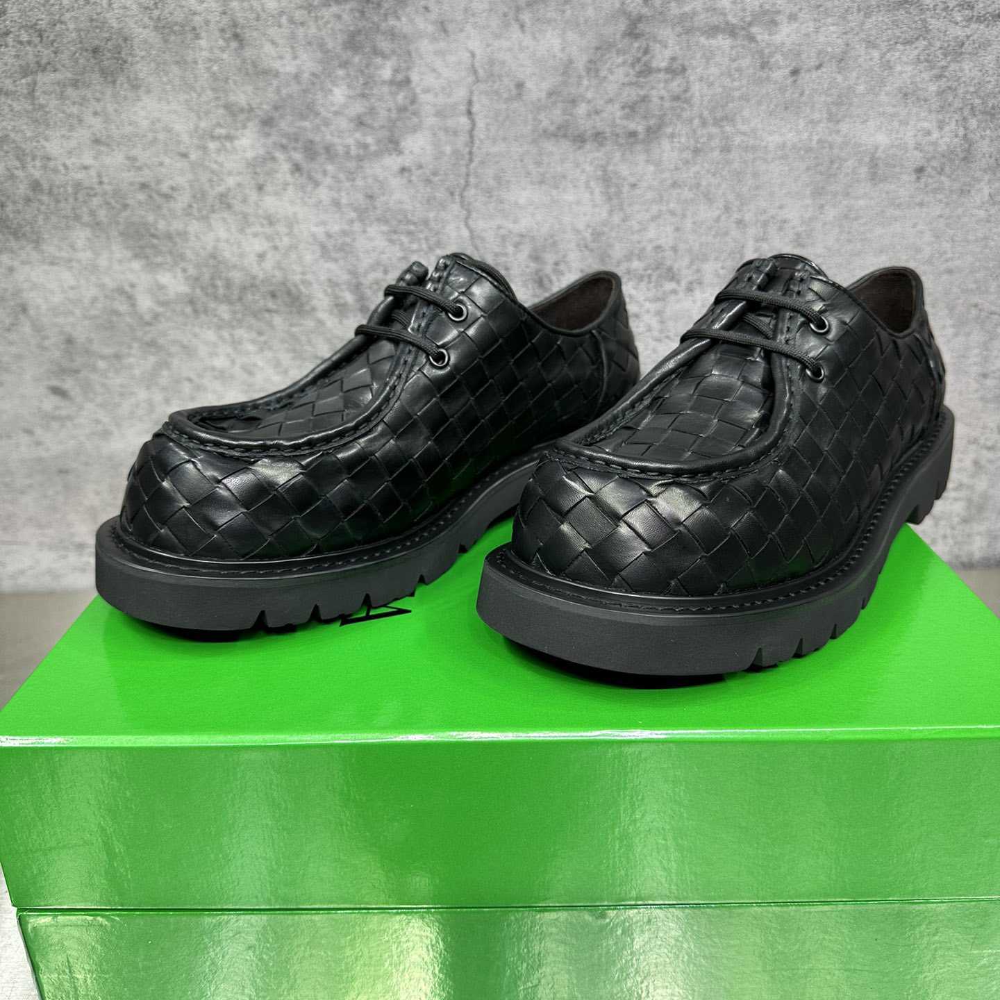 Bottega Veneta® Haddock Lace-Up Shoe - DesignerGu