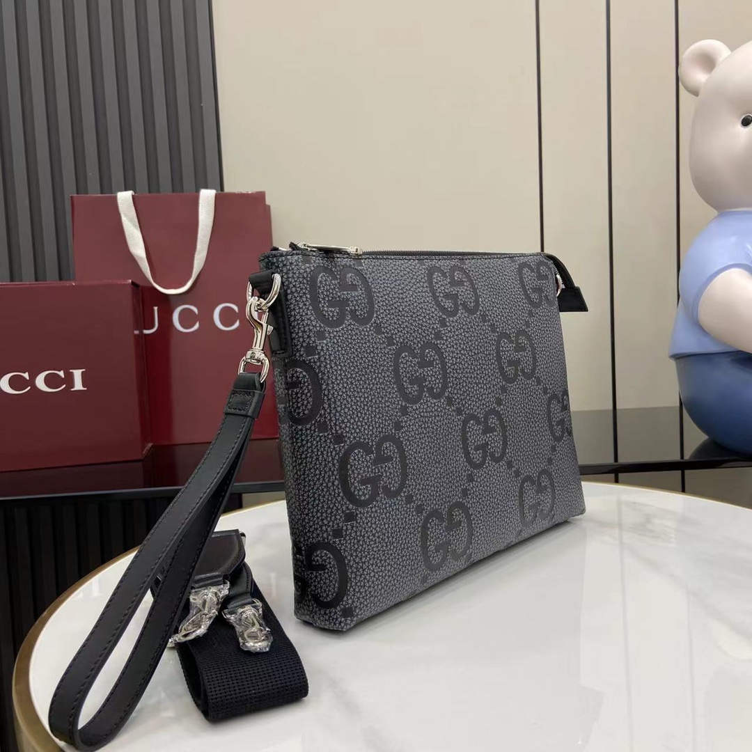 Gucci Medium Jumbo GG Messenger Bag - 