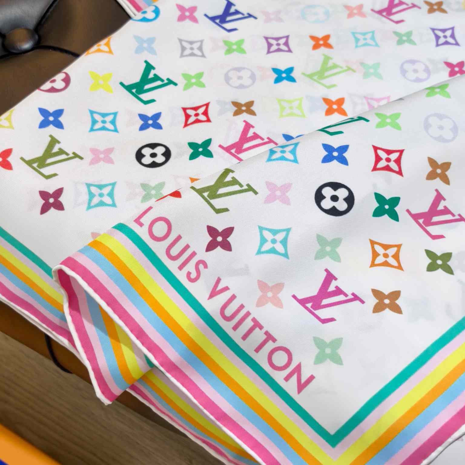 Louis Vuitton LV x TM Monogram Multicolor Square 90   M94967 - 