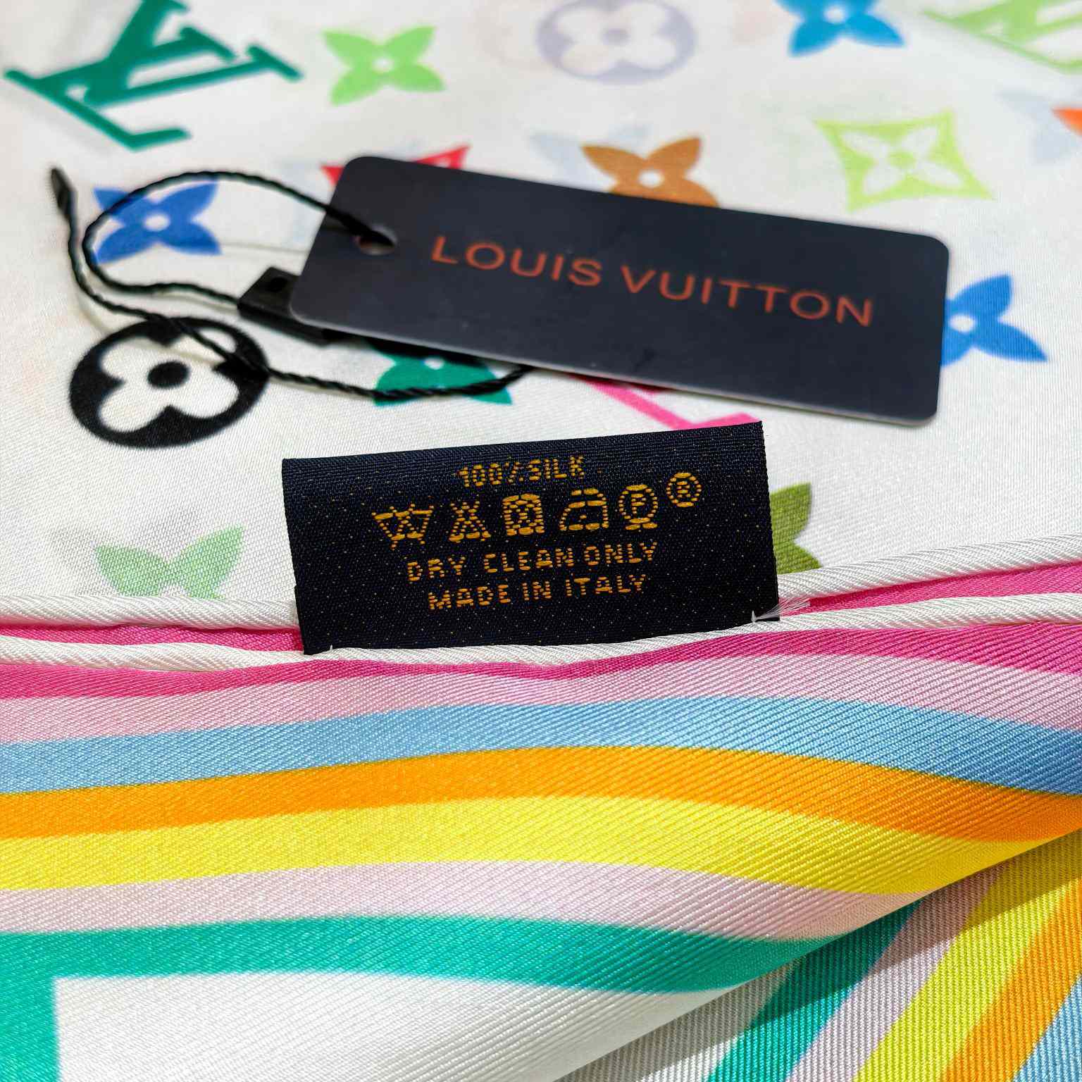 Louis Vuitton LV x TM Monogram Multicolor Square 90   M94967 - 
