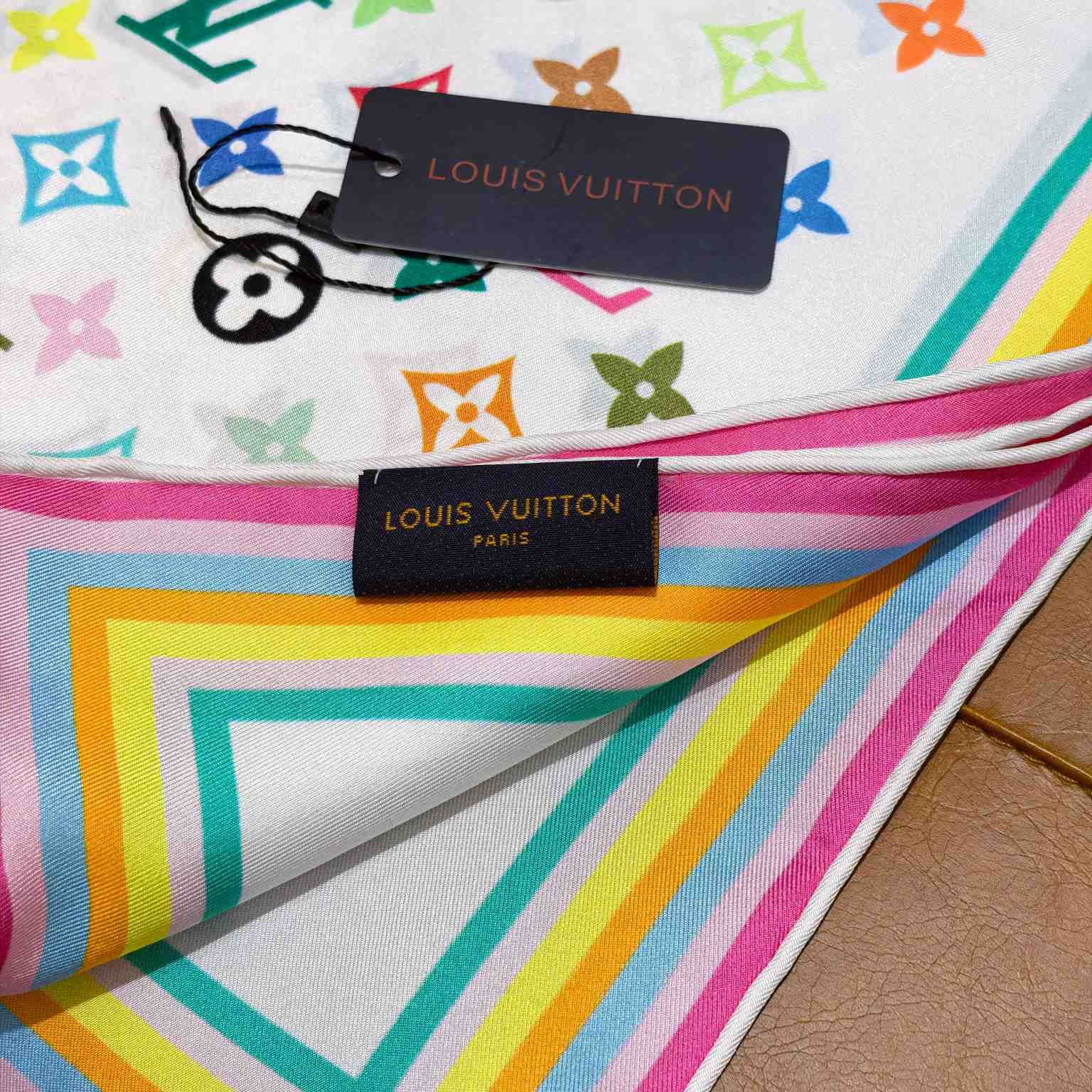 Louis Vuitton LV x TM Monogram Multicolor Square 90   M94967 - 