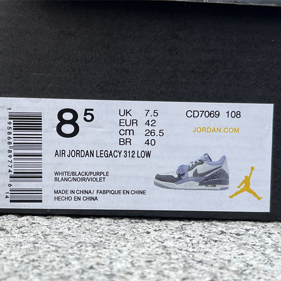 Jordan Legacy 312 Low Sneaker    CD7069-108 - 