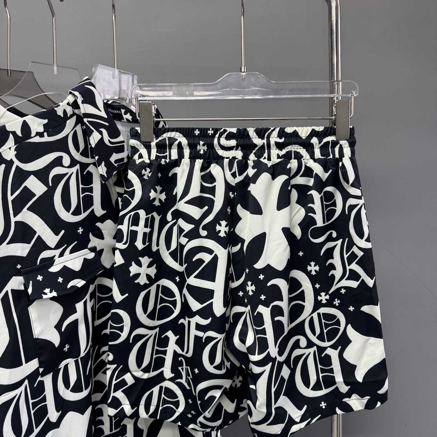 Chrome Heart Shirt & Shorts - 