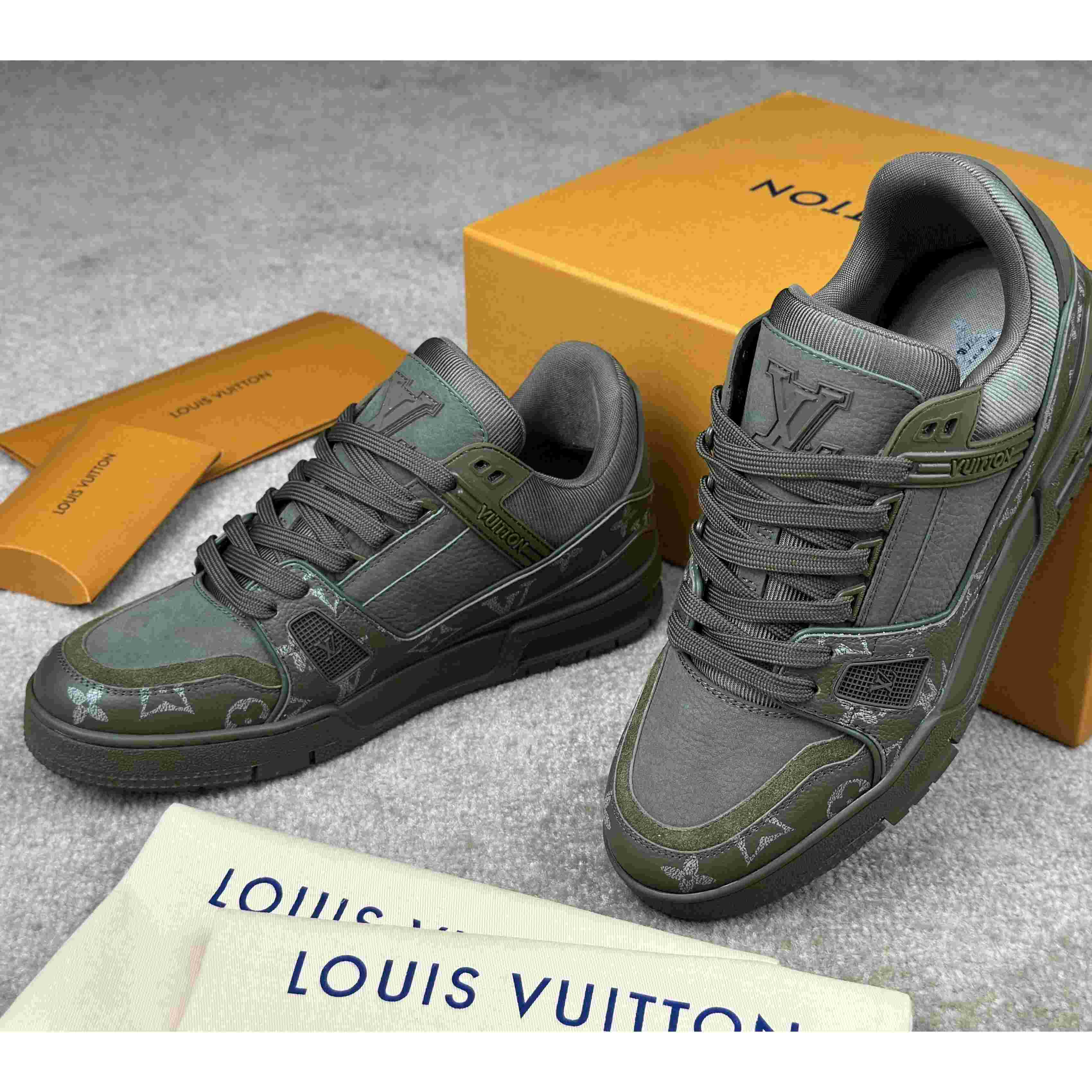 Louis Vuitton LV Trainer Sneaker       1AH995 - 