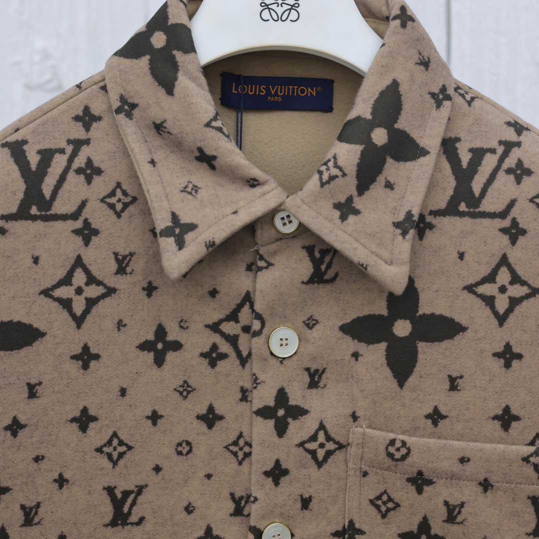 Louis Vuitton Monogram Double Face Wool, Silk And Cashmere-Blend Overshirt  1AFYF5 - 