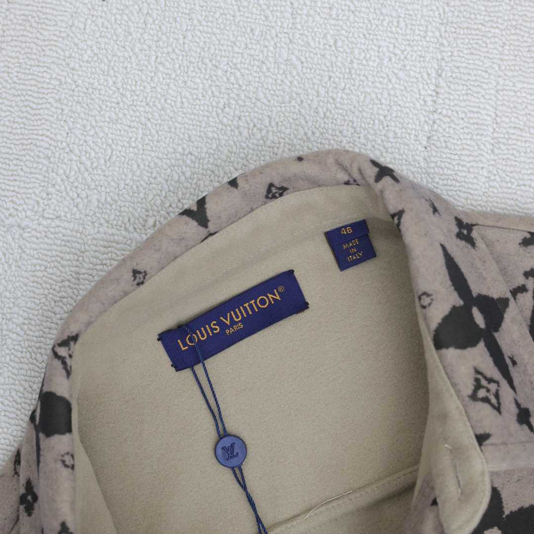 Louis Vuitton Monogram Double Face Wool, Silk And Cashmere-Blend Overshirt  1AFYF5 - 