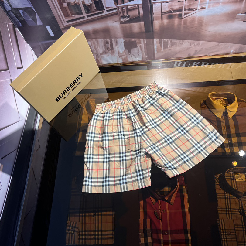 Burberry Shorts - 