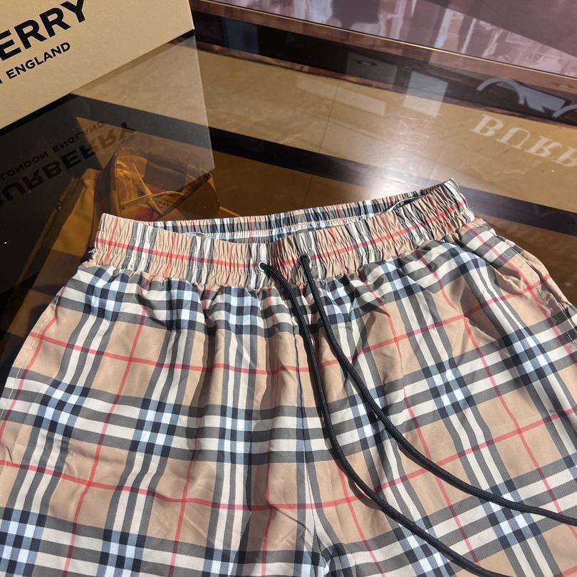 Burberry Shorts - 