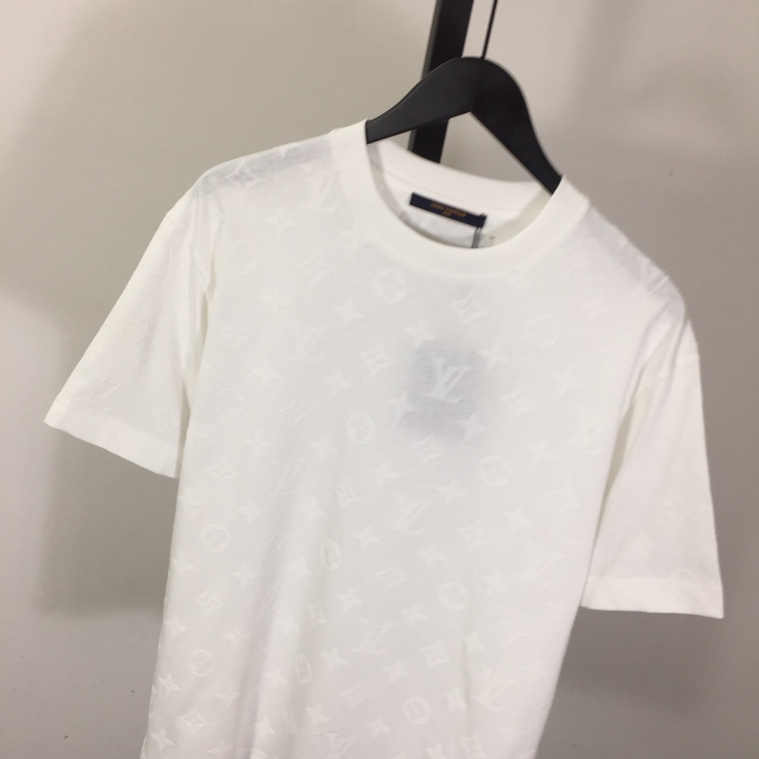 Louis Vuitton Monogram T-shirt - 
