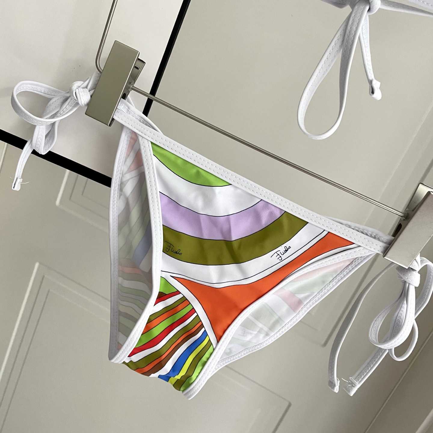 Pucci Iride-Print Bikini Top And Bikini Briefs - 