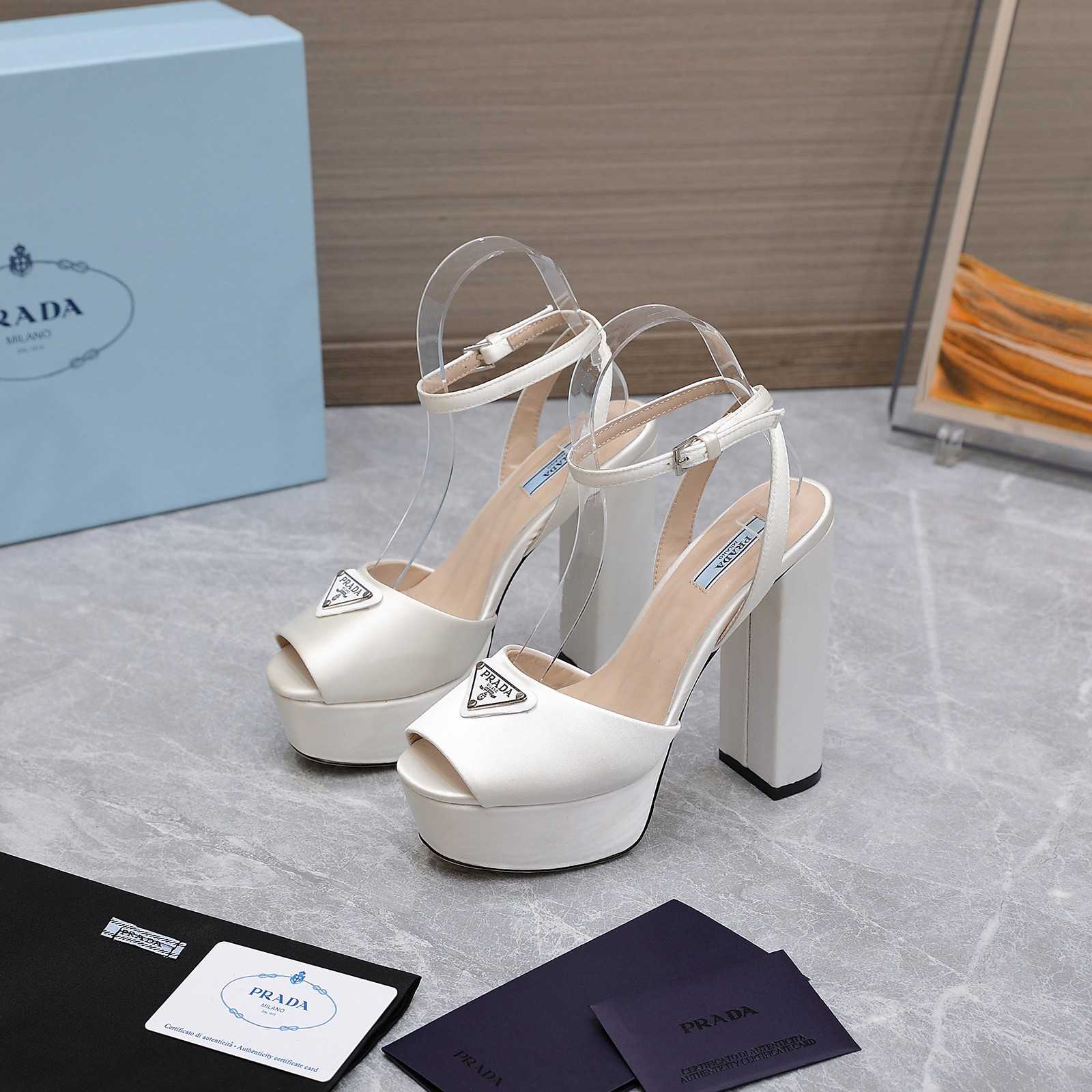 Prada Patent Platform Sanda  13cm - 