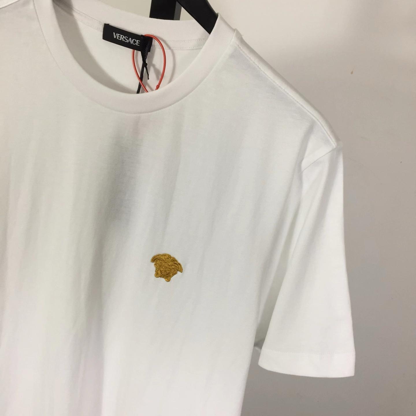 Versace Medusa T-shirt  - DesignerGu
