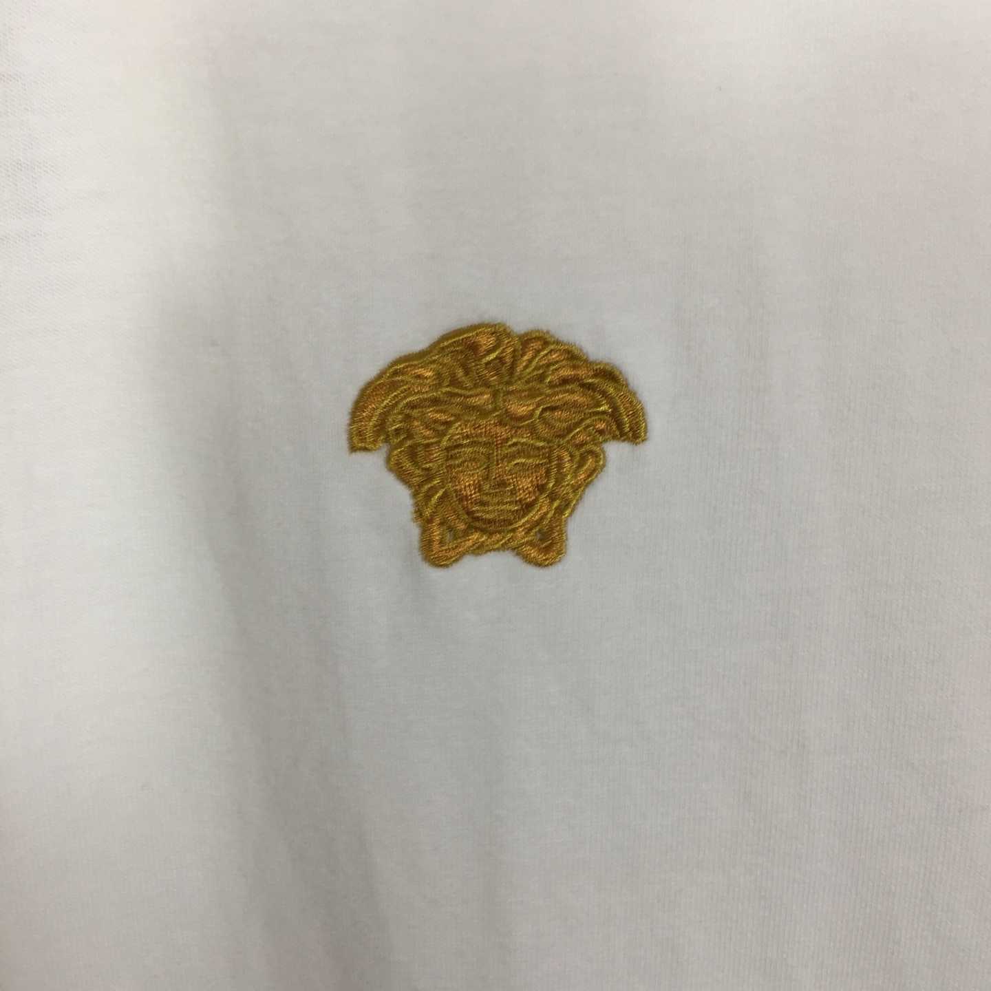 Versace Medusa T-shirt  - DesignerGu