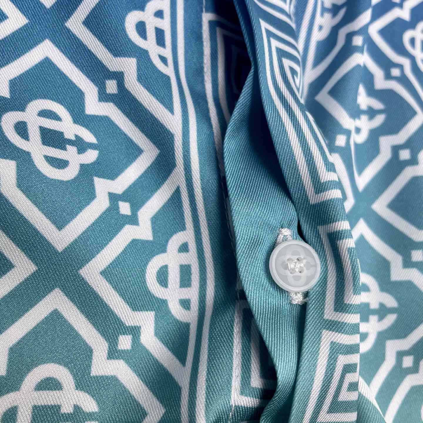Casablanca Gradient-effect Shirt    CA3528 - 