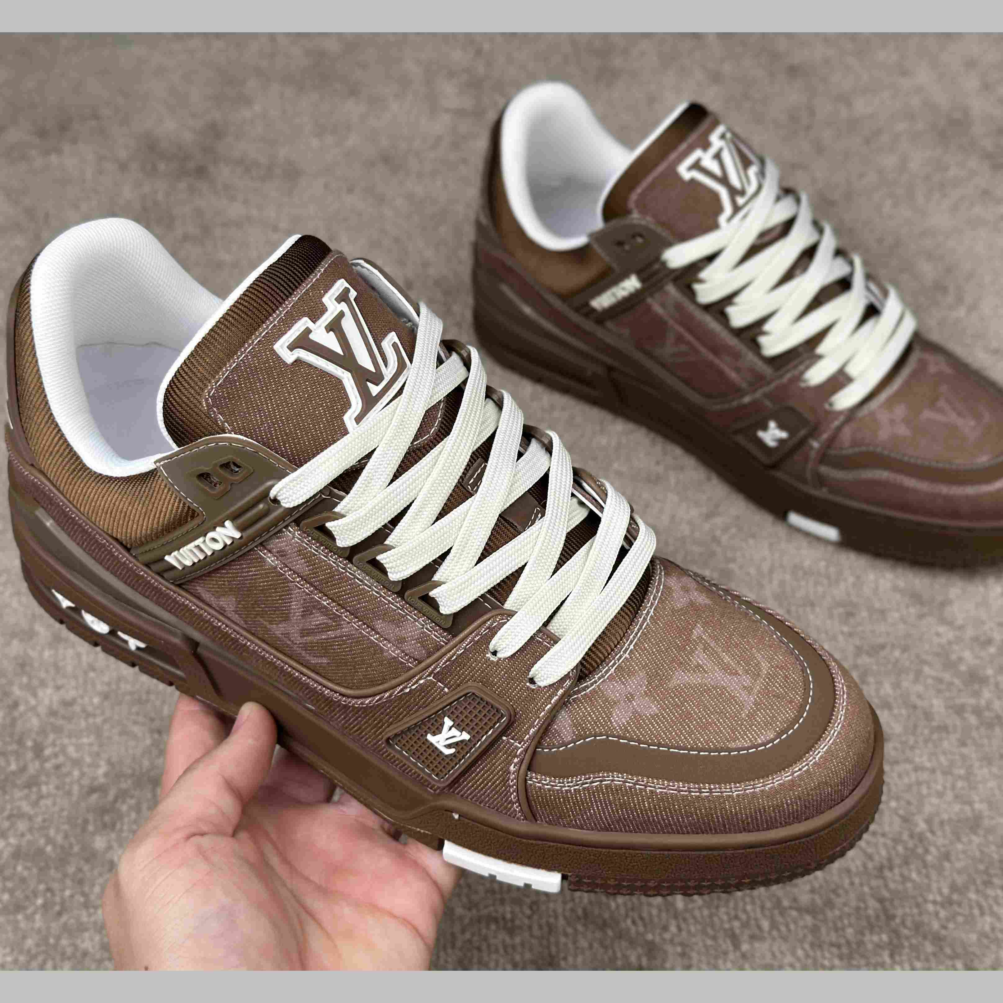 Louis Vuitton LV Trainer Sneaker  1AHT23（ upon uk size） - DesignerGu