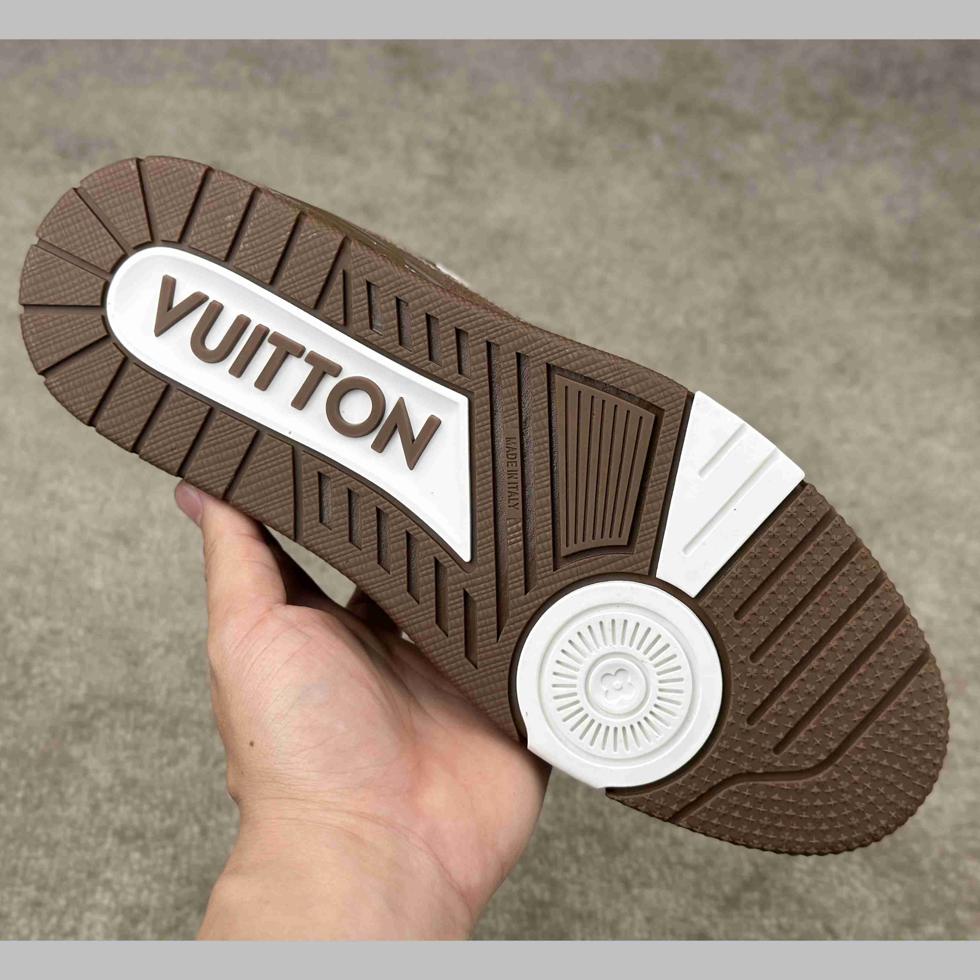 Louis Vuitton LV Trainer Sneaker  1AHT23（ upon uk size） - DesignerGu