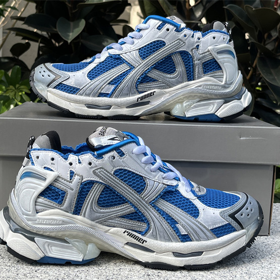 Balenciaga Runner Sneaker - DesignerGu