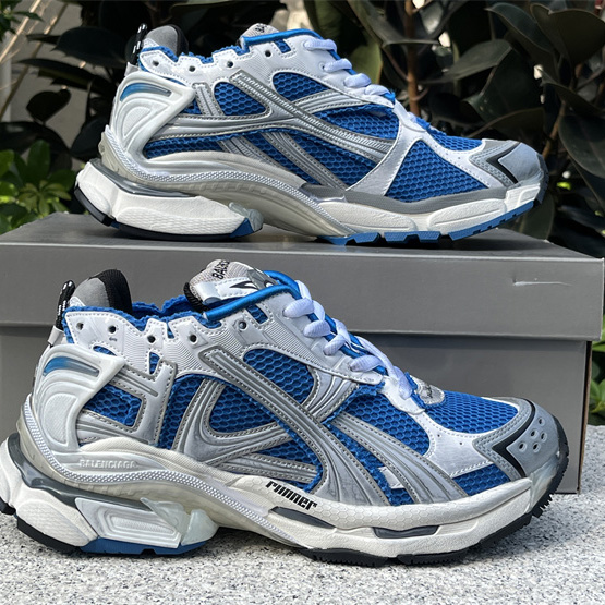 Balenciaga Runner Sneaker - DesignerGu