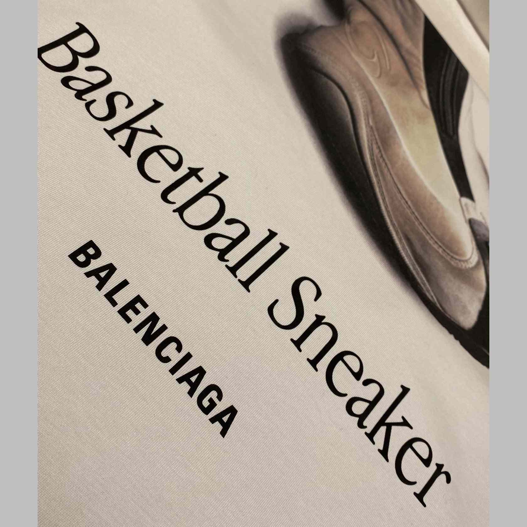 Balenciaga Basketball Sneaker T-Shirt Oversized In Dirty White - 