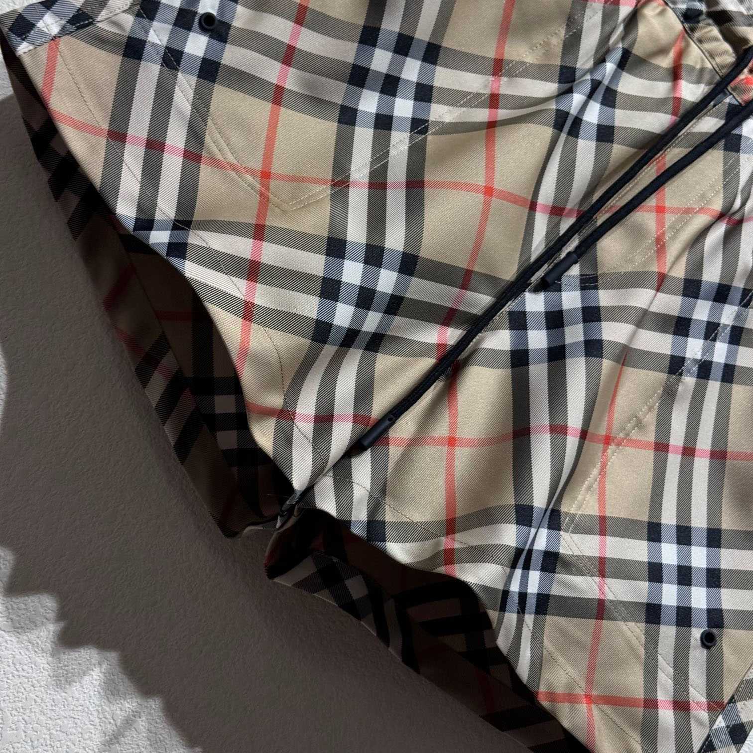 Burberry Check Swim Shorts - DesignerGu