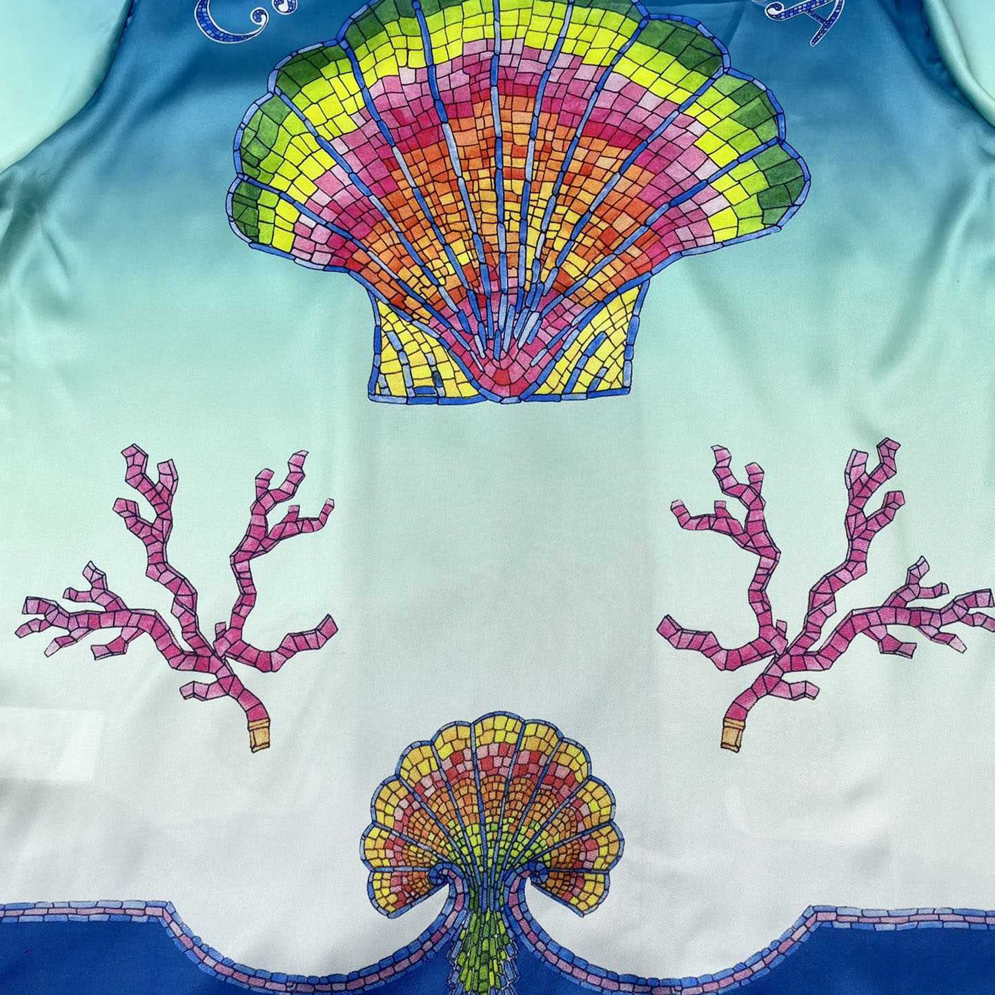 Casablanca Coquillage Coloré Silk Shirt    CA3457 - DesignerGu