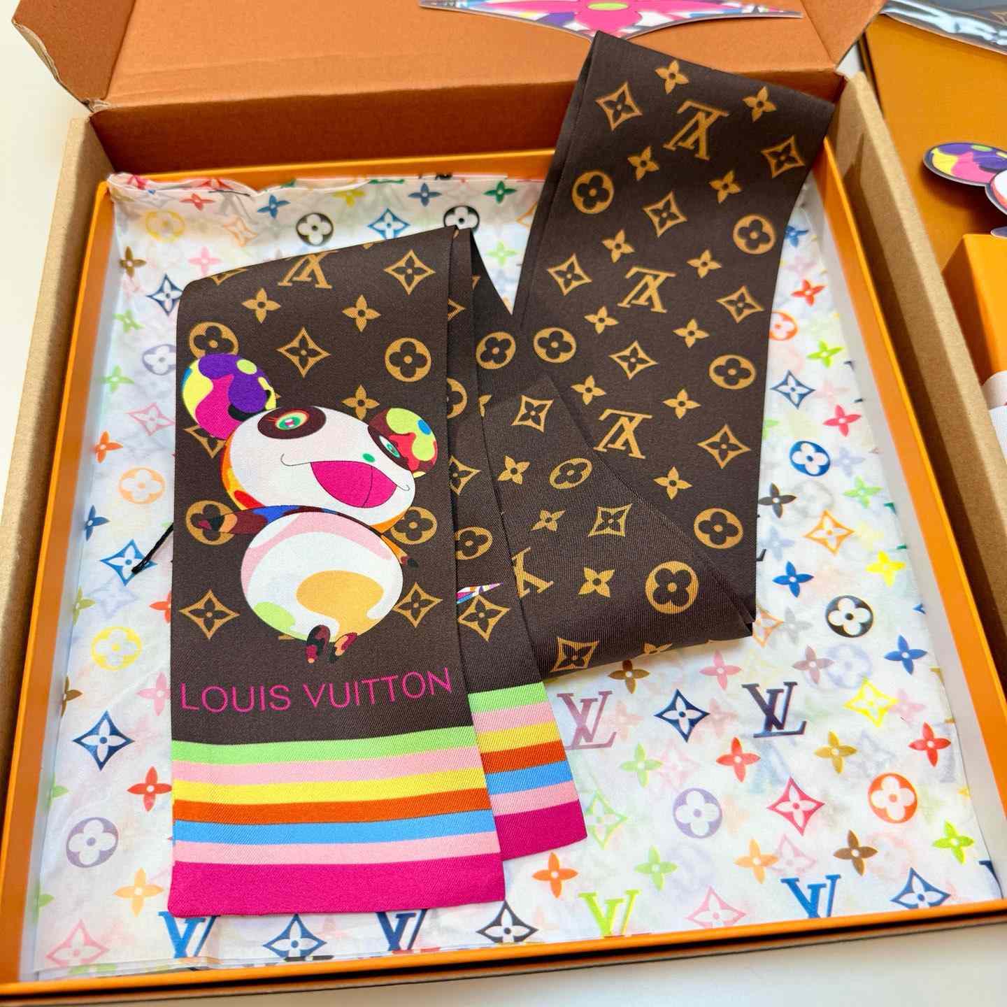 Louis Vuitton LV x TM Superflat Character Bandeau   M96083 - DesignerGu