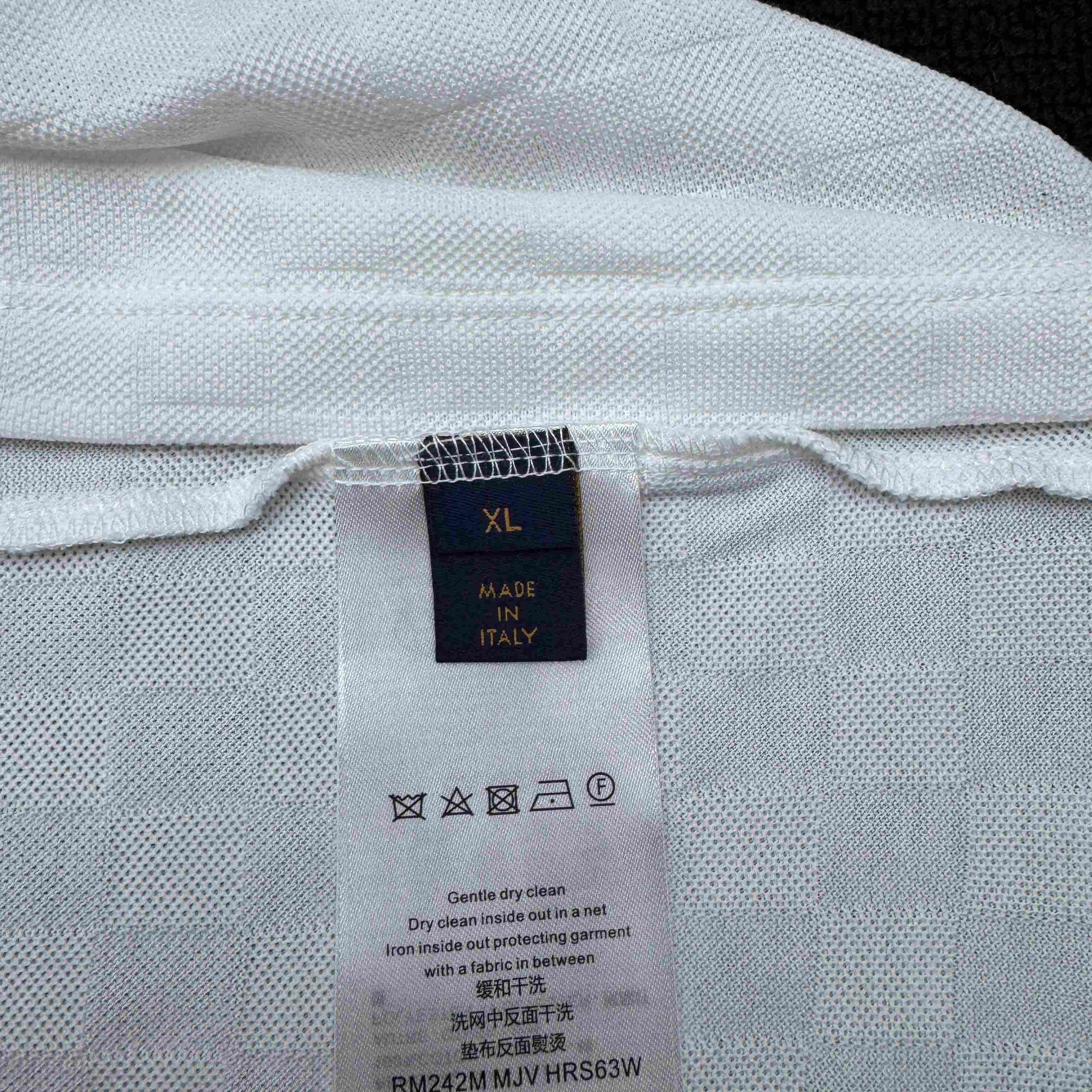 Louis Vuitton Damier Signature Polo Shirt  1AGIL7 - 