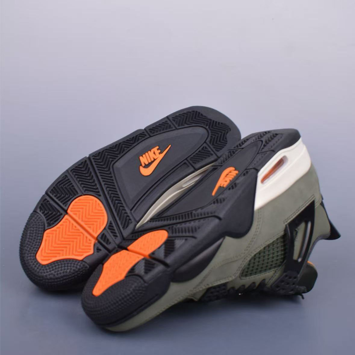 Air Jordan 4 retro Sneaker  - 