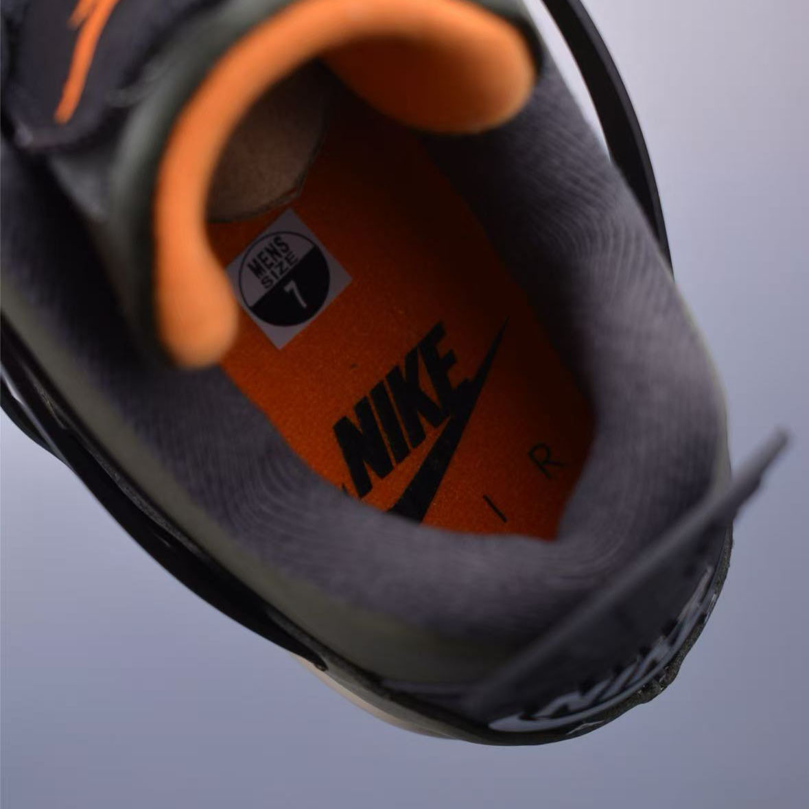 Air Jordan 4 retro Sneaker  - 