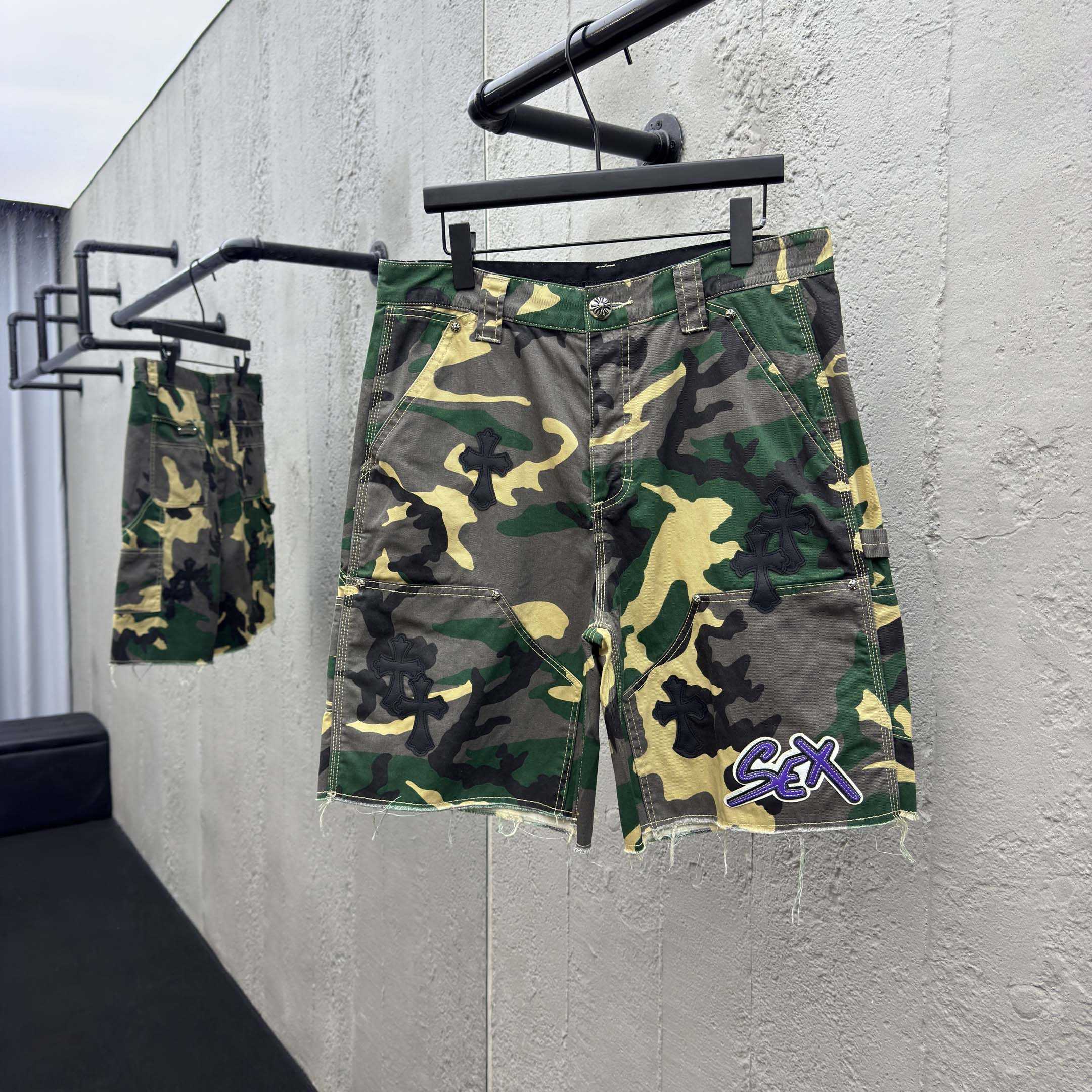 Chrome Hearts Matty Boy Sex Records Camo Carpenter Shorts - DesignerGu