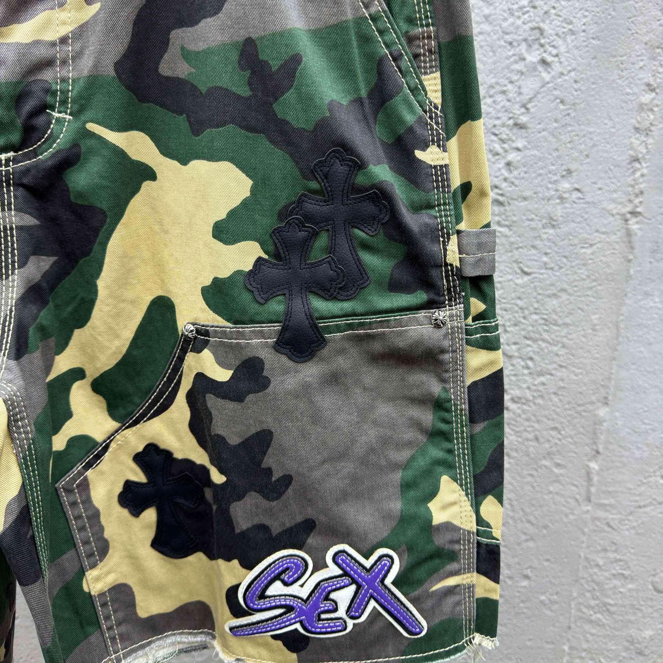 Chrome Hearts Matty Boy Sex Records Camo Carpenter Shorts - DesignerGu