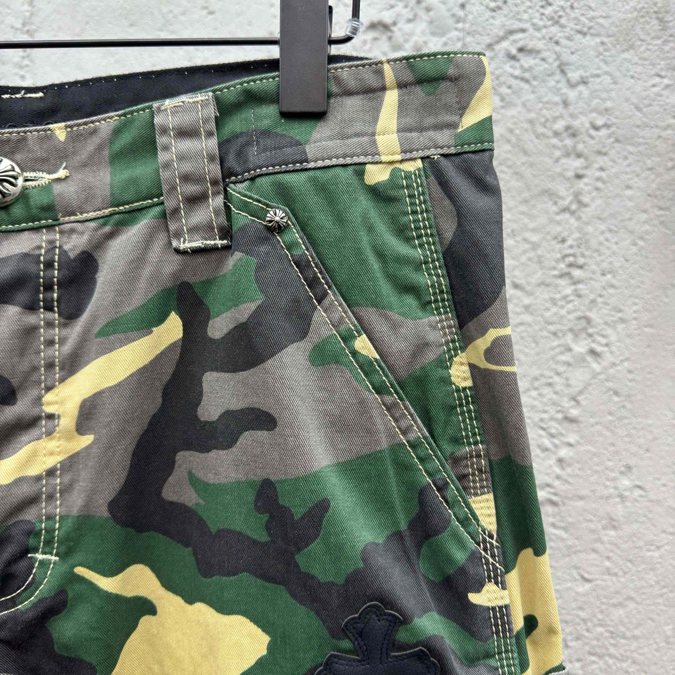 Chrome Hearts Matty Boy Sex Records Camo Carpenter Shorts - DesignerGu