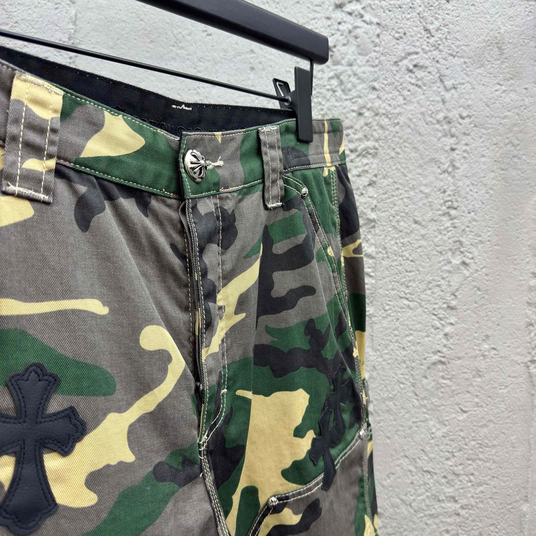 Chrome Hearts Matty Boy Sex Records Camo Carpenter Shorts - DesignerGu
