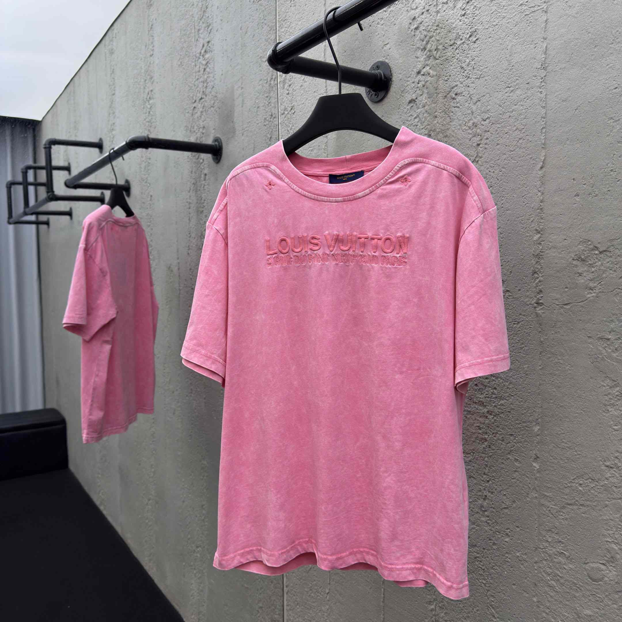 Louis Vuitton Washed Ribbed T-Shirt   1AHWA0 - DesignerGu