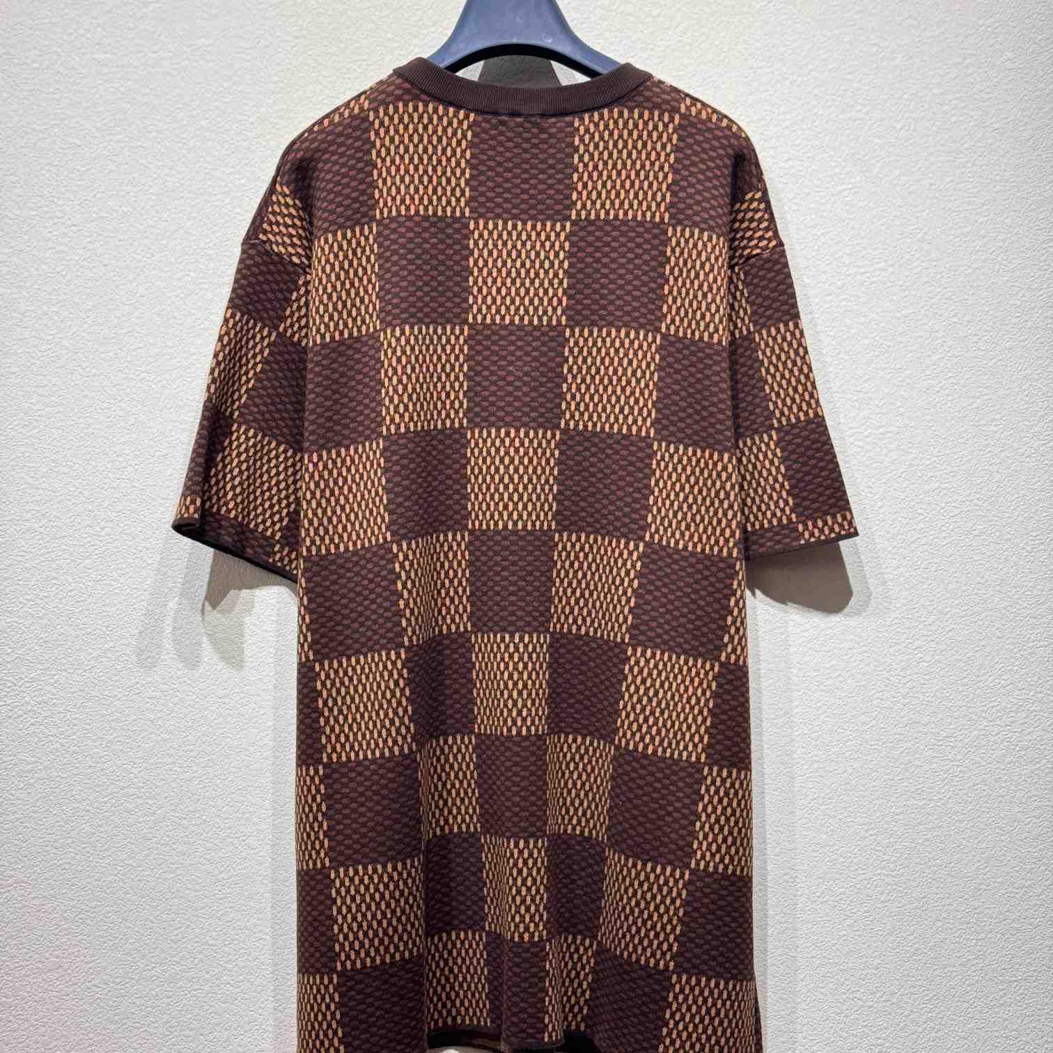 Louis Vuitton Short-Sleeved Cotton Damier Crewneck With Crystal LV Patch     1AFIUP YF2005  (50% Off Sale) - 