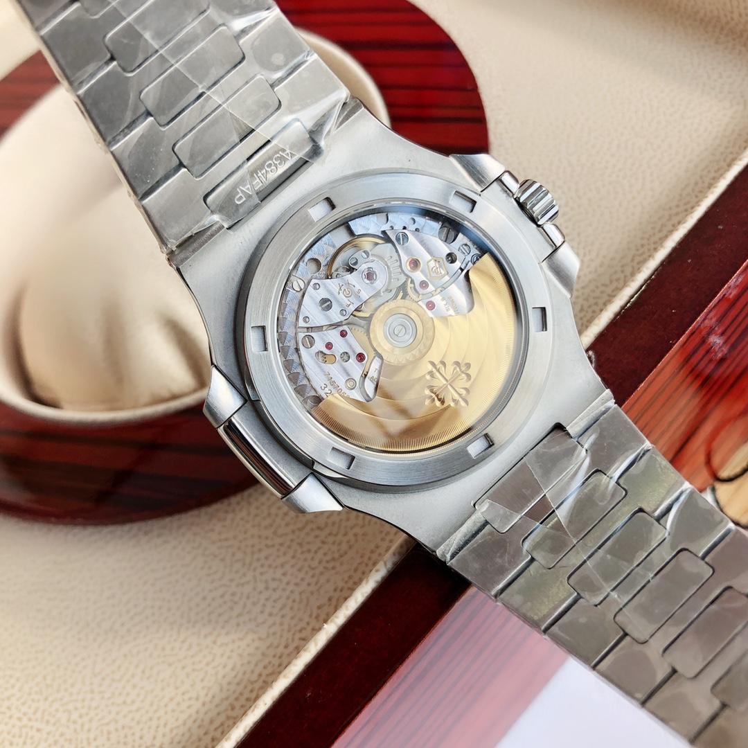 Patek Philippe Nautilus Mens 40mm 5711/1A - DesignerGu