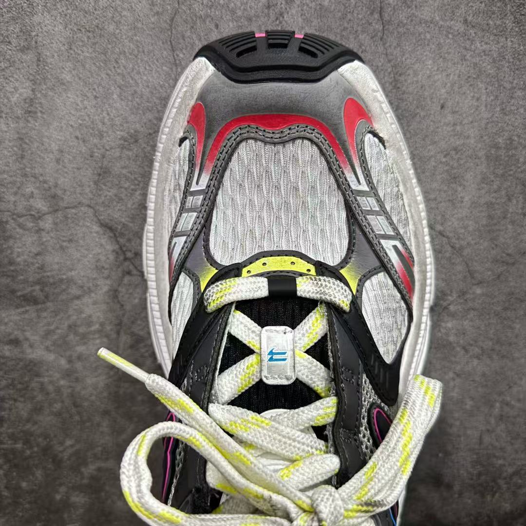 Balenciaga 6XL Sneaker In Black, White And Multicolor - DesignerGu
