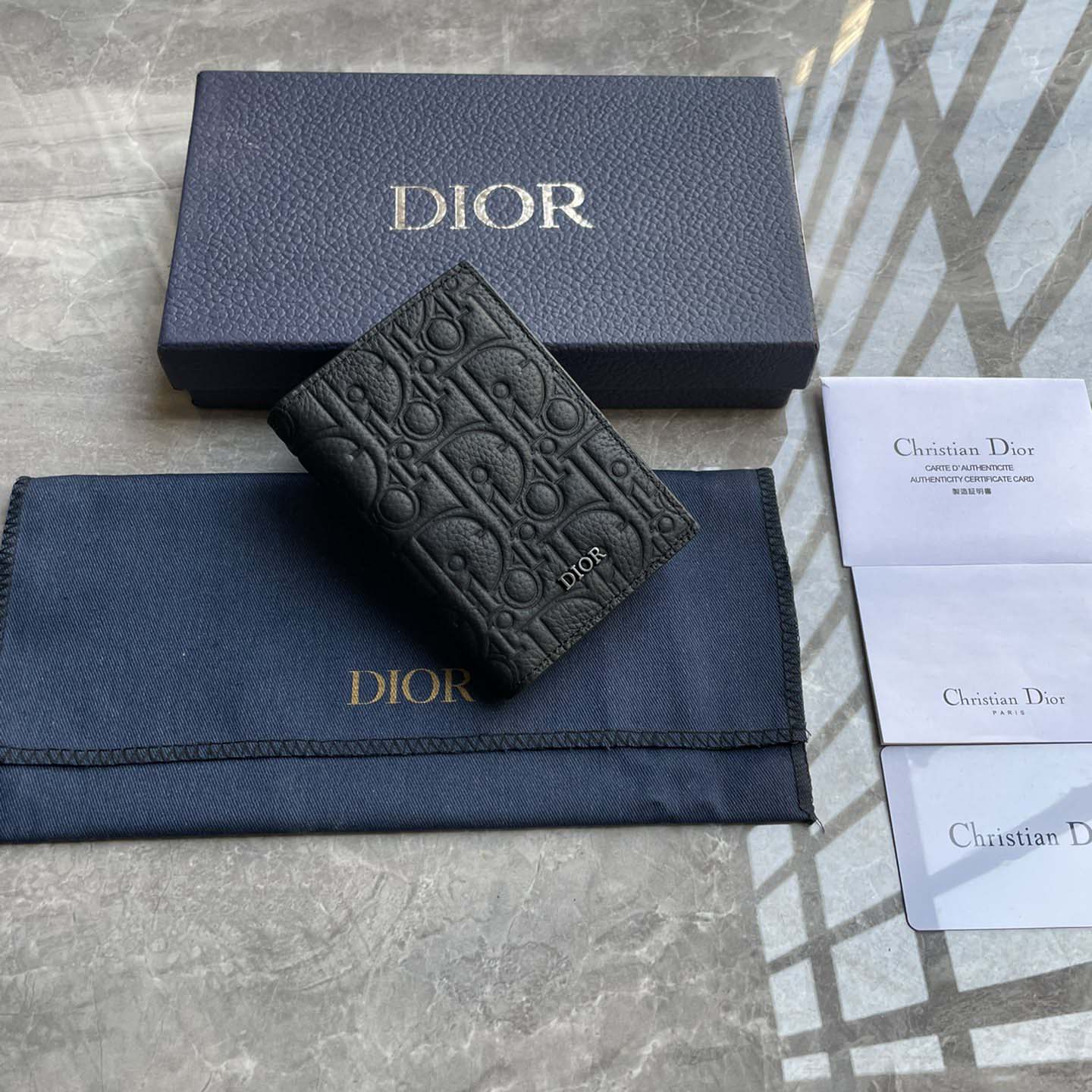 Dior Vertical Bifold Card Holder  - DesignerGu