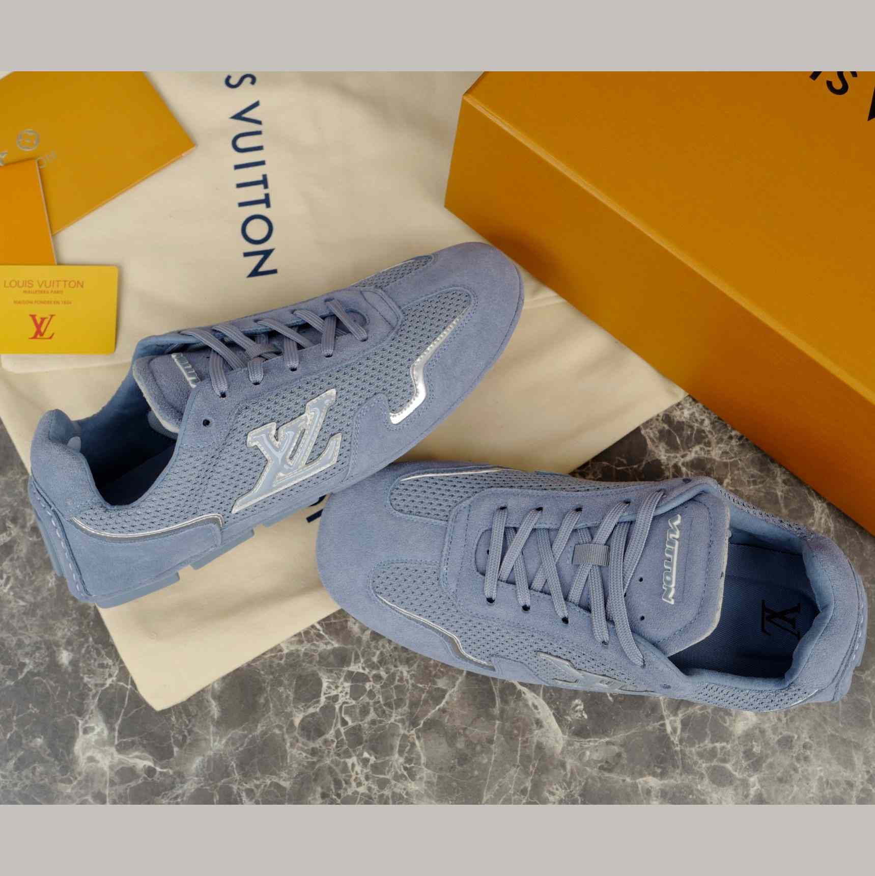 Louis Vuitton LV Rally Sneaker   1AHU29 - DesignerGu