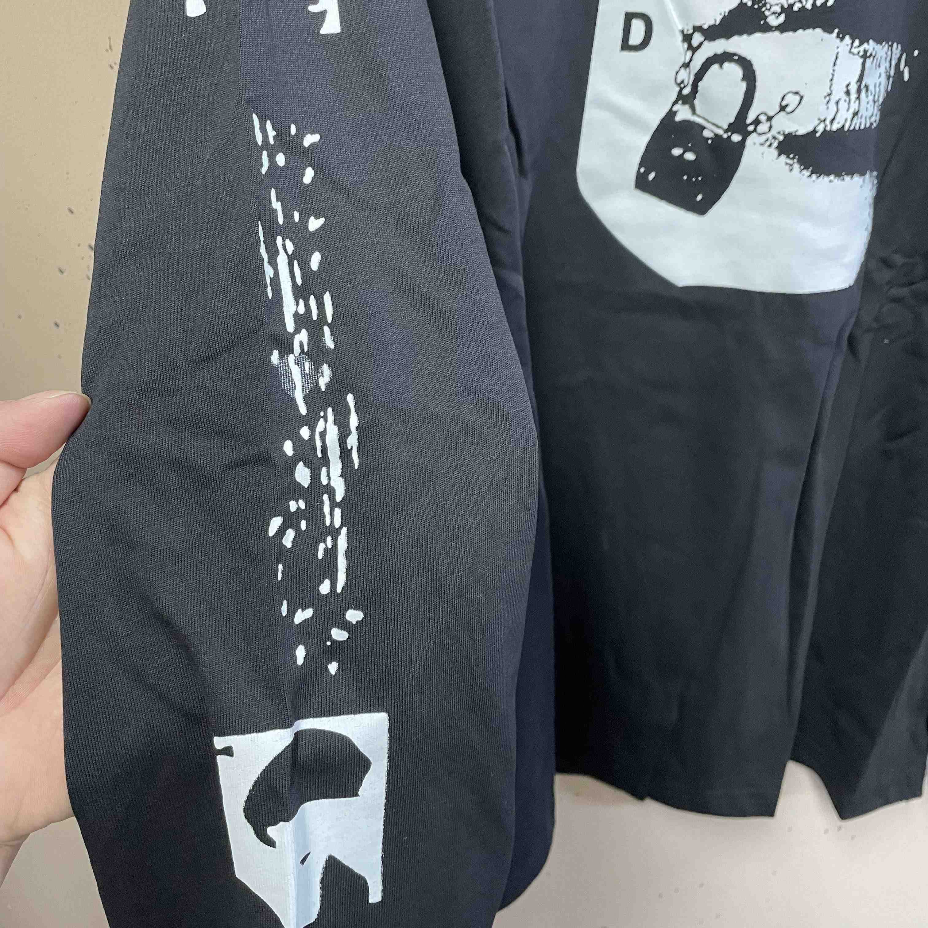 Enfants Riches Déprimés Lips Long Sleeve T-Shirt - DesignerGu