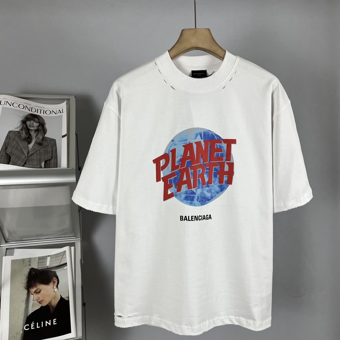 Balenciaga Planet Earth T-shirt - DesignerGu
