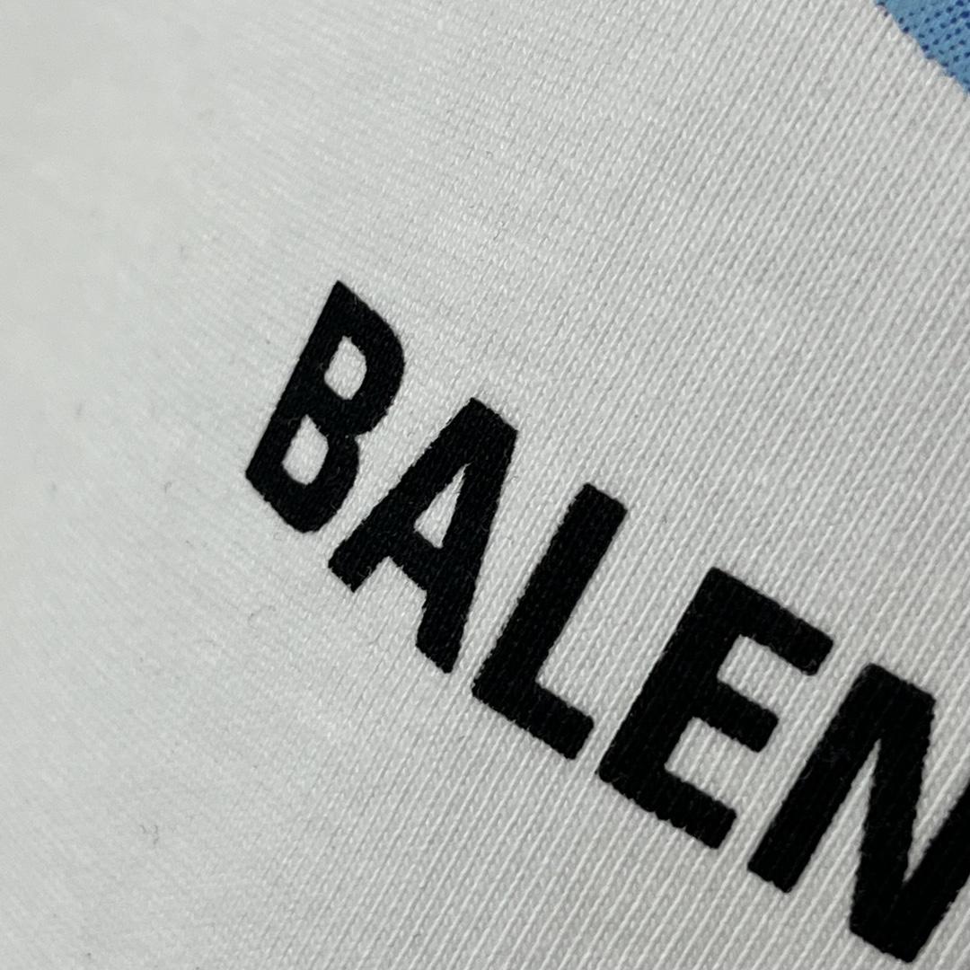 Balenciaga Planet Earth T-shirt - DesignerGu