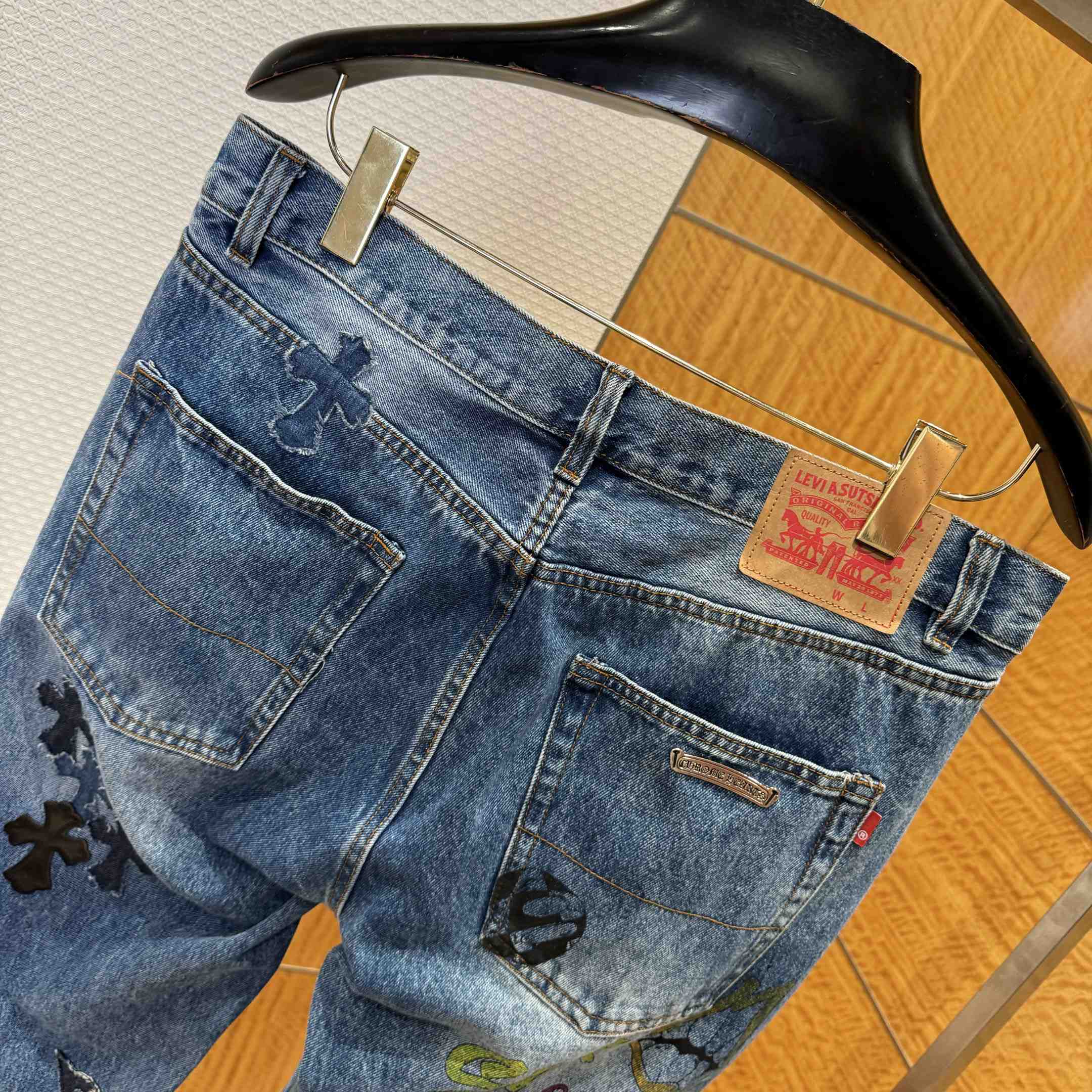Chrome Hearts Jeans - DesignerGu