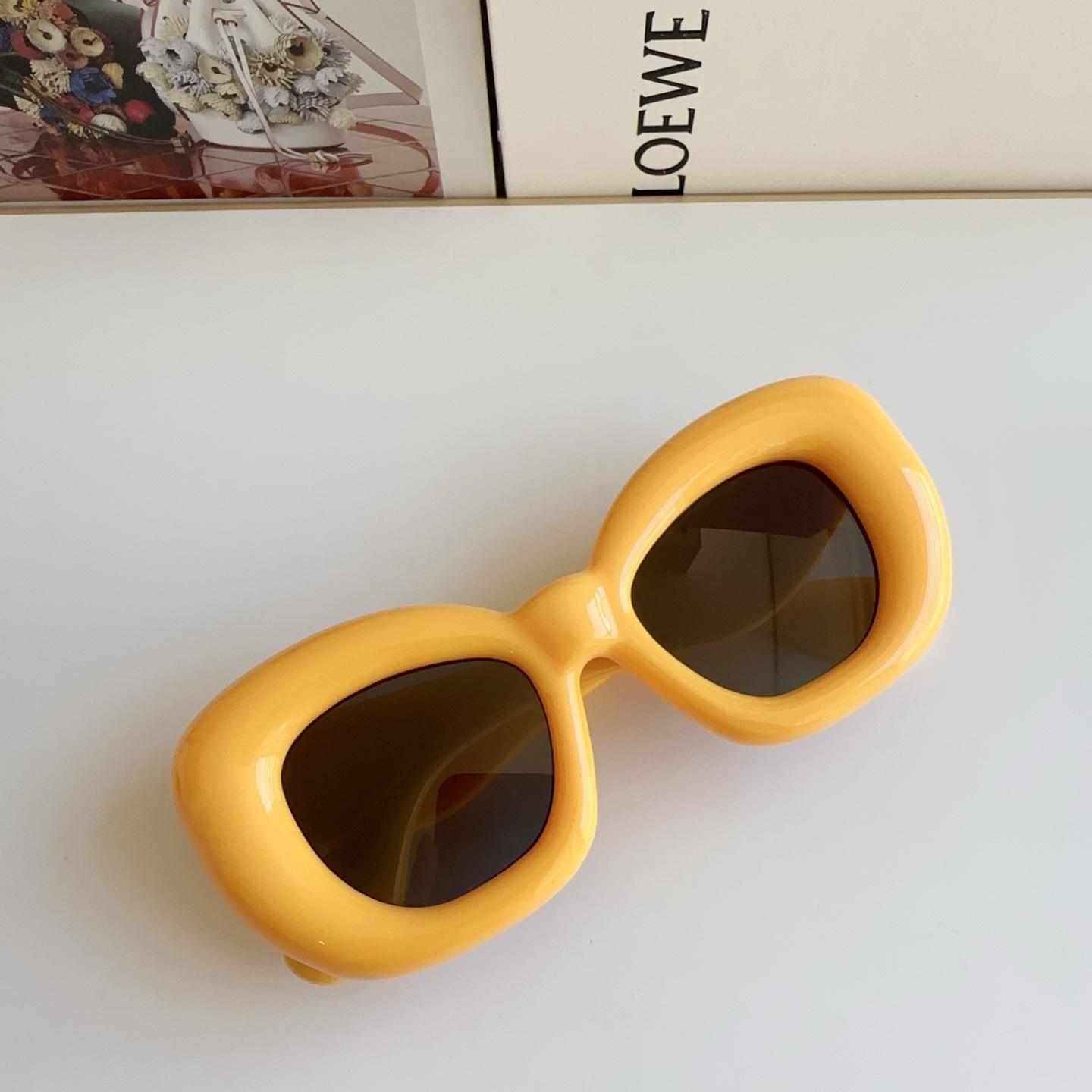 Loewe LW40100l Sunglasses  - DesignerGu