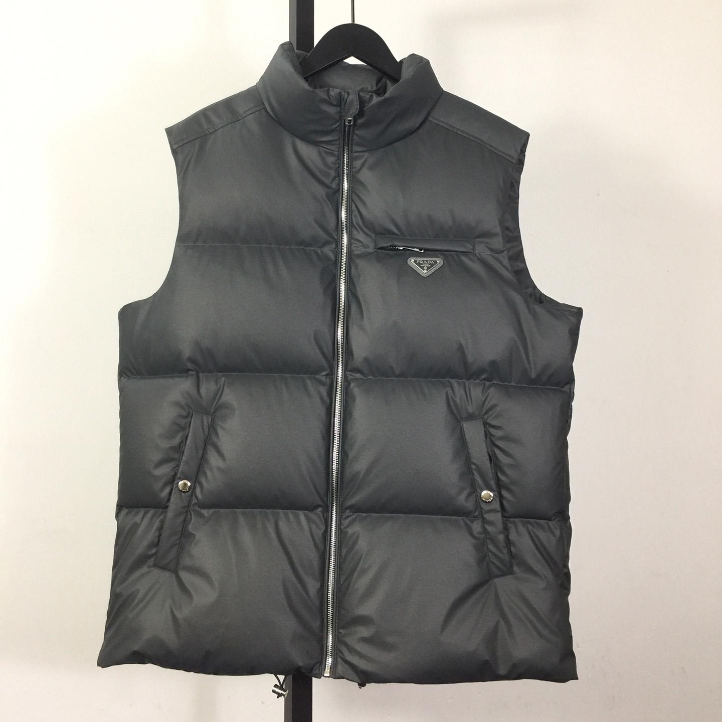 Prada Padded Re-Nylon Vest Prada Padded Re-Nylon Vest - DesignerGu