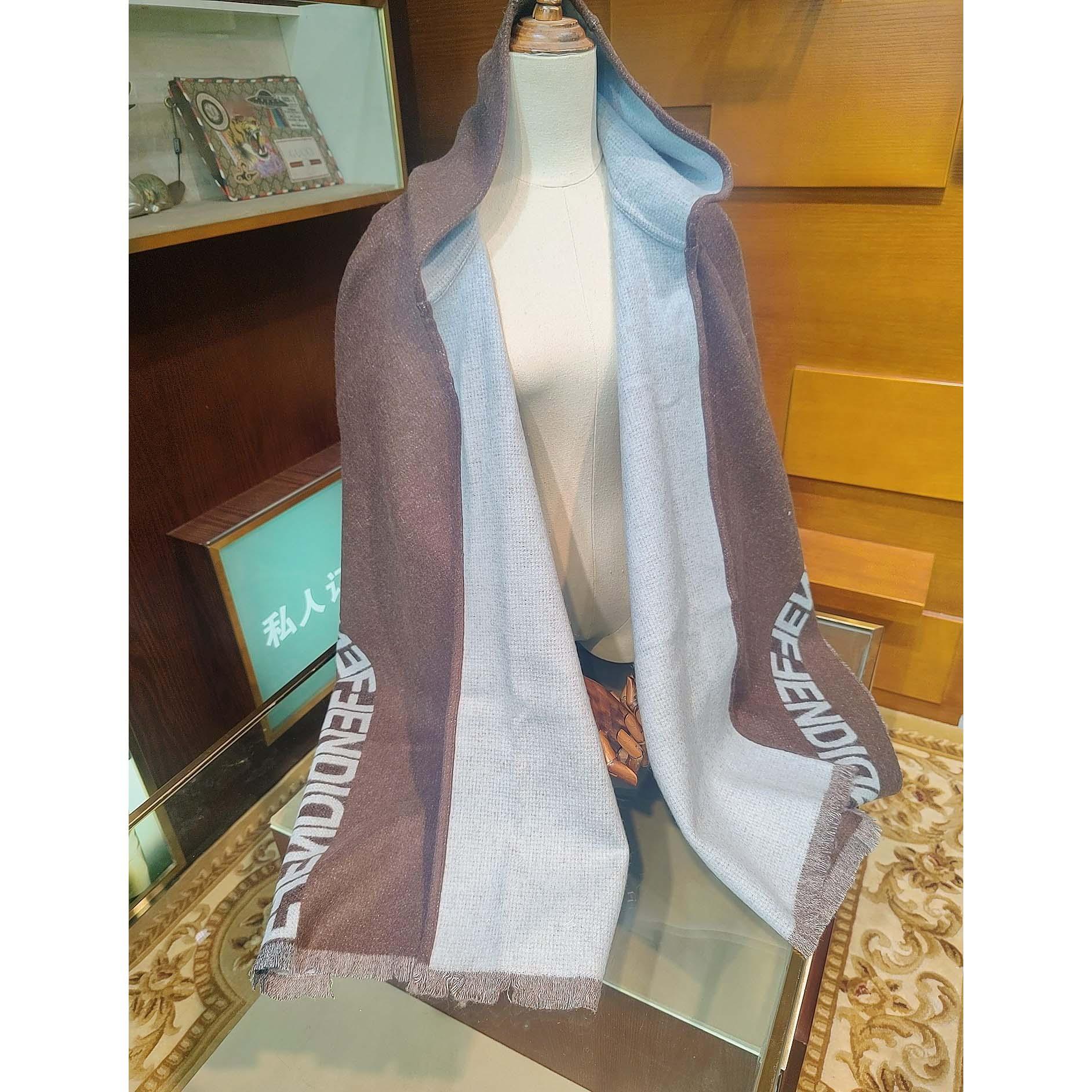 Fendi Poncho - DesignerGu