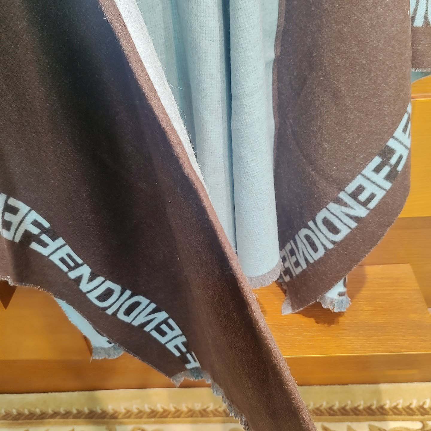 Fendi Poncho - DesignerGu