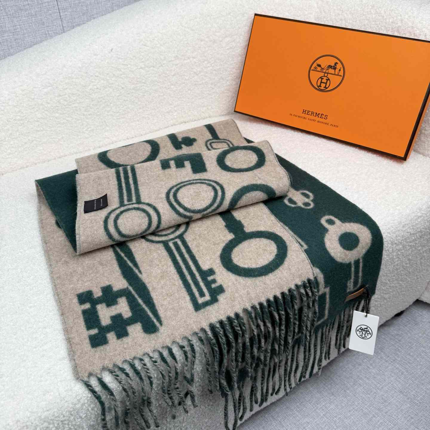 Hermes Casaque Porte-Clefs Scarf - DesignerGu