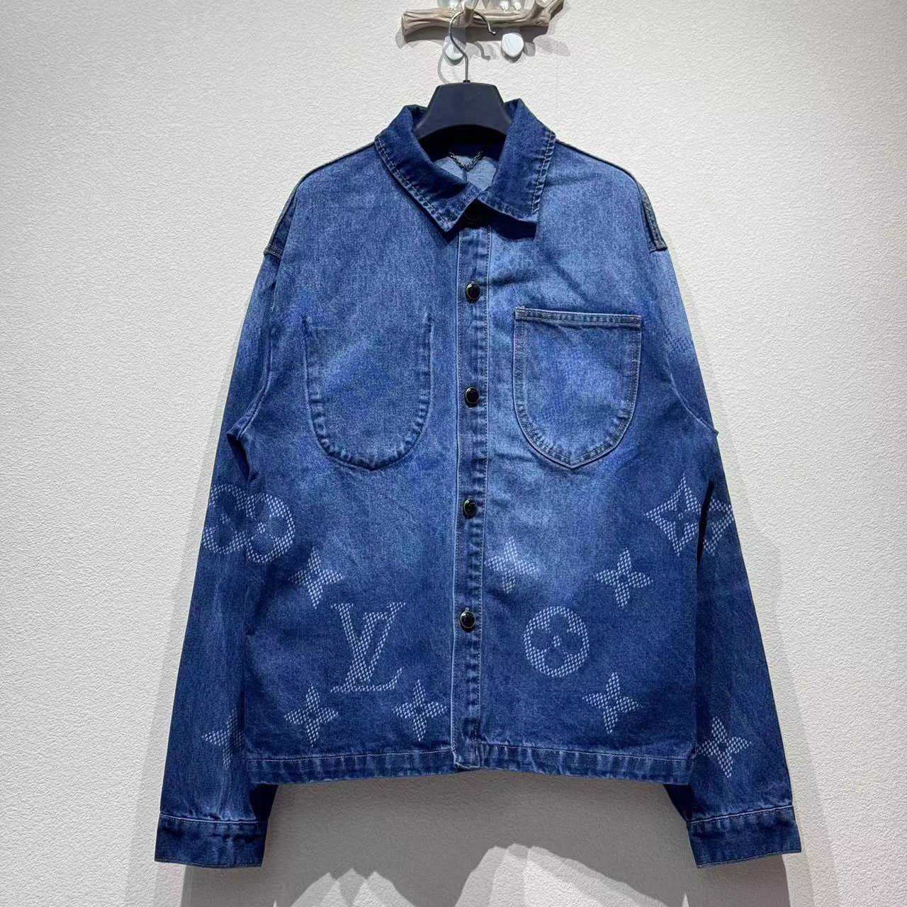 Louis Vuitton Monogram Denim Workwear Overshirt   1AIK79 Louis Vuitton Monogram Denim Workwear Overshirt   1AIK79 - DesignerGu